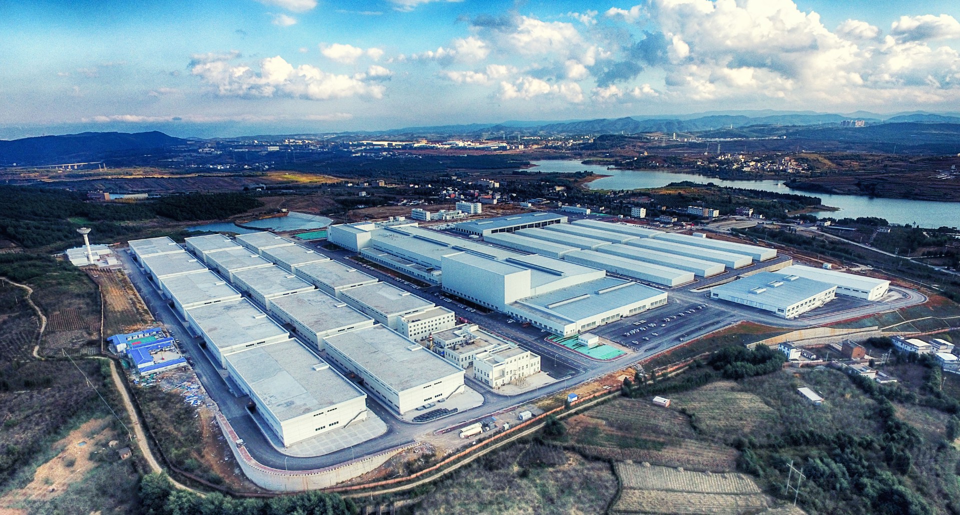 紅云紅河煙草（集團(tuán)）有限責(zé)任公司曲靖卷煙廠(chǎng)新建煙葉倉(cāng)庫(kù)項(xiàng)目片煙醇化庫(kù)建筑安裝工程02